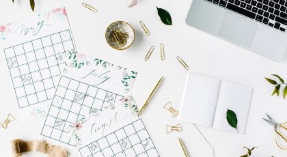 8 Easy Cocktail Party Ideas & Your Planning Checklist