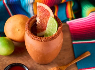 Cantarito cocktail