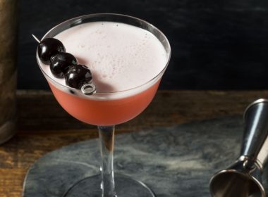 Pink Lady Cocktail