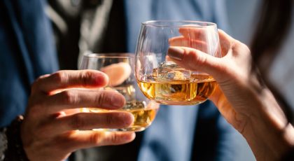 How to Make Clear Ice for your Favorite Drinks: Tips & Tricks